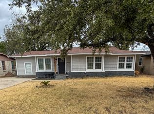 5433 Greenlee St, Fort Worth, TX 76112