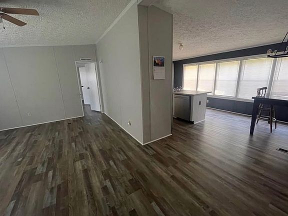 2nd image of 60 Luckie St