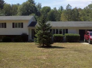 3917 Pine Tree Ln, North Street, MI 48049