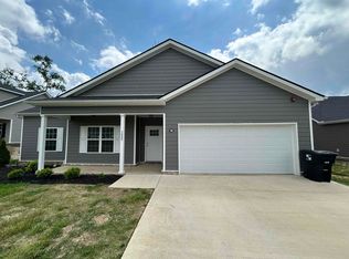 1002 Echo Ridge Rd, Columbia, TN 38401