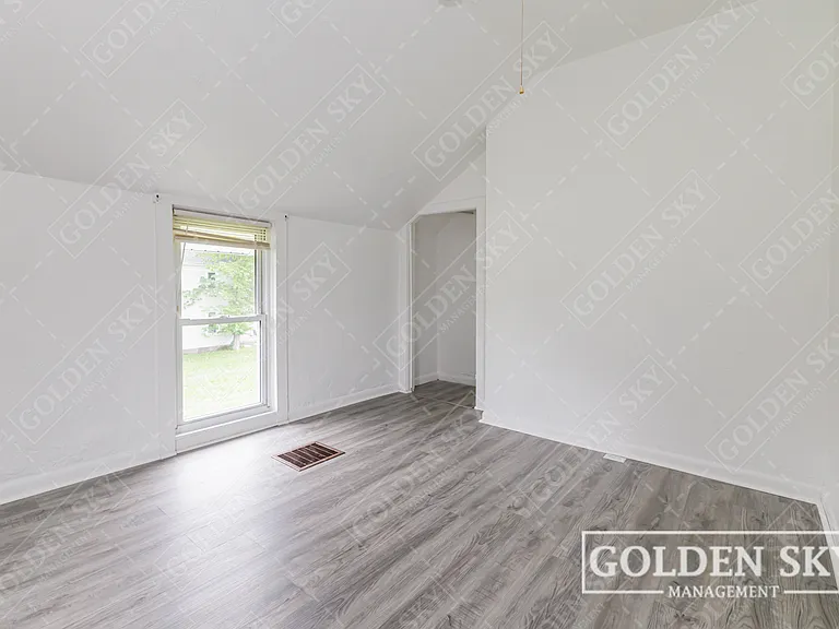717 N Mulberry St — Photo 10