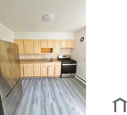 1st image of 6486 Matthews St Floor 2