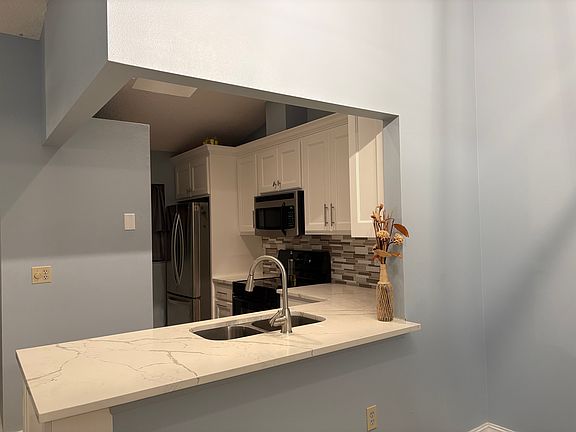 Kitchen Bar