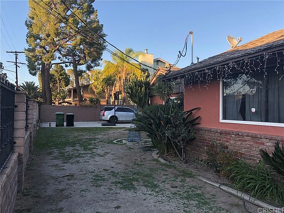 4th image of 6818 Longridge Ave