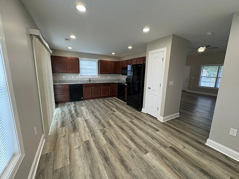 505 Twisted Oak Dr NW — Photo 7