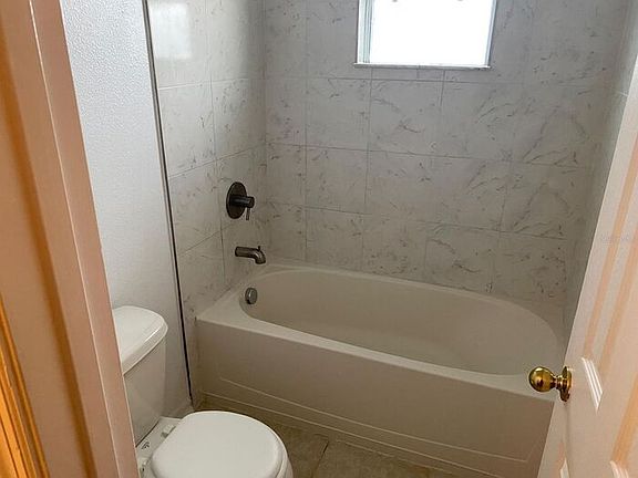 5th image of 2299 Rock Dr
