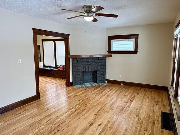 2nd image of 1633 Orchard Grove Ave