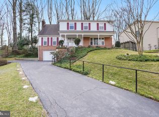 7802 Ivymount Ter, Potomac, MD 20854