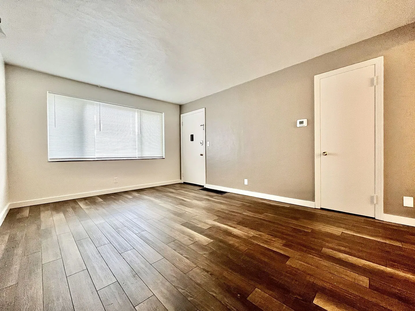 2 bed, 1.0 bath, 750 sqft, $1,095 — Photo 4