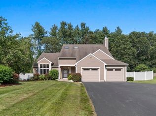 6 Lynwood Ln, Westford, MA 01886