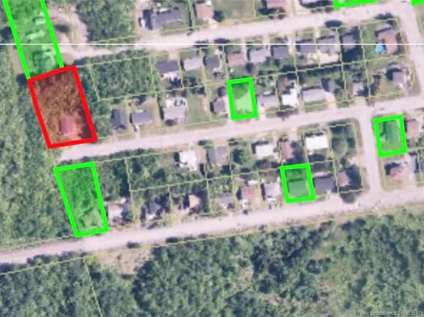 105 Cormier St, Edmundston, NB E3V 2E8