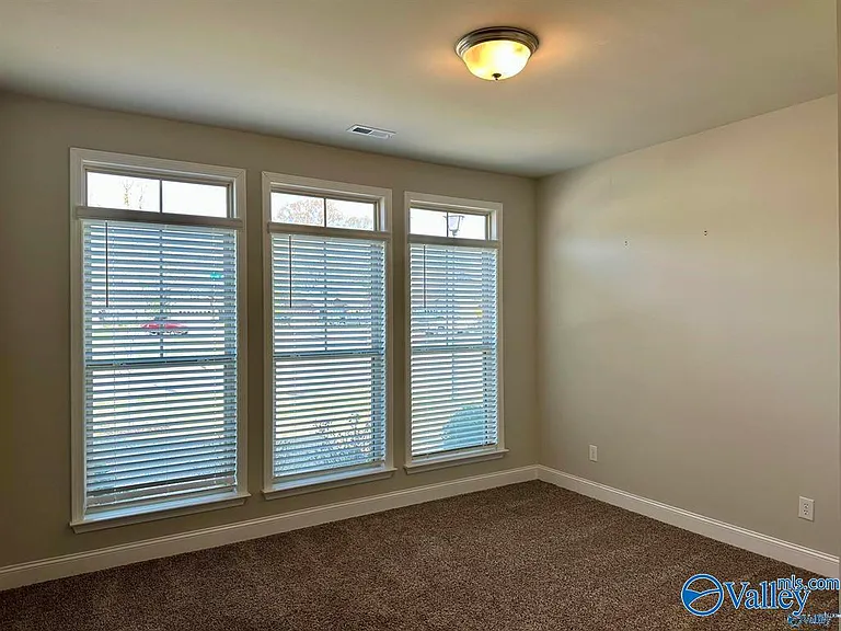2618 W Creek Dr — Photo 10