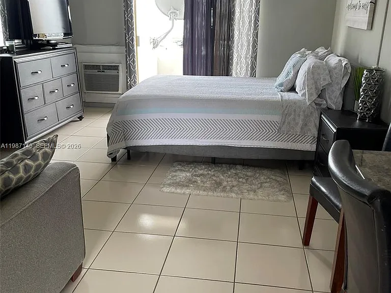 7904 West Dr #215 — Photo 5