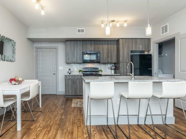 8965 N Broadway St #1-3313