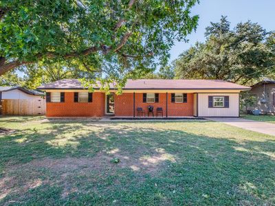 2205 12th St, Brownwood, TX, 76801