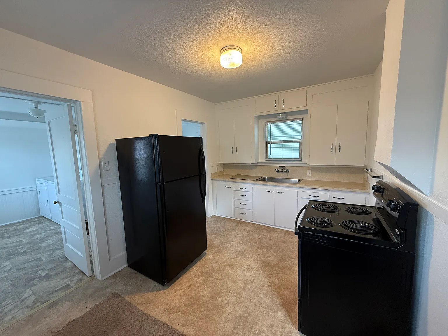 1 bed, 681 sqft, $1,350 — Photo 4