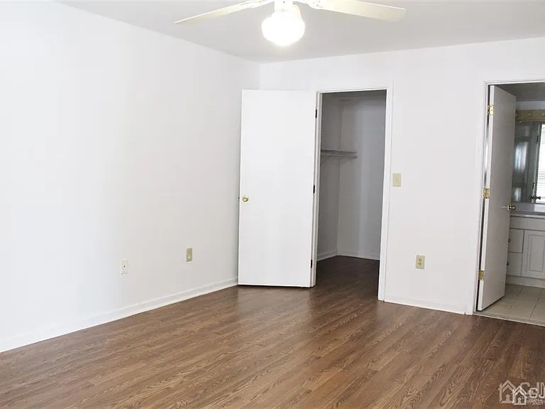 306 Plymouth Rd — Photo 13