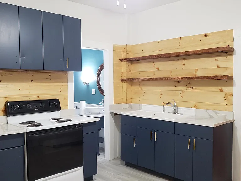 4 Lee St #1 — Photo 11