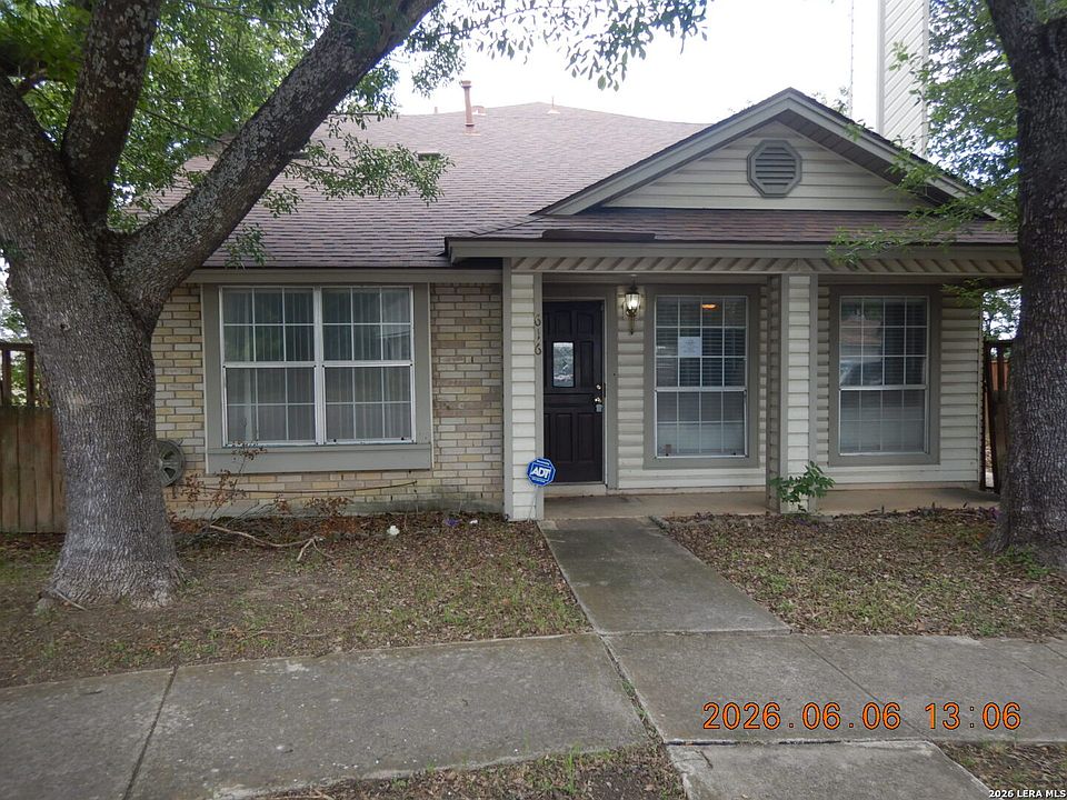 1st image of 616 Fern Meadow Dr
