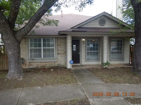 616 Fern Meadow Dr, Universal City, TX 78148