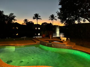 9481 Oak Grove Cir, Davie, FL 33328