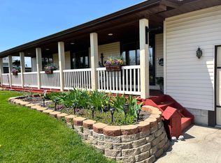 2415 E Bay Ridge Dr, Au Gres, MI 48703