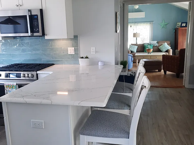 2 McArthur Ln — Photo 3