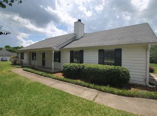 190 Graystone Dr, Covington, GA 30014