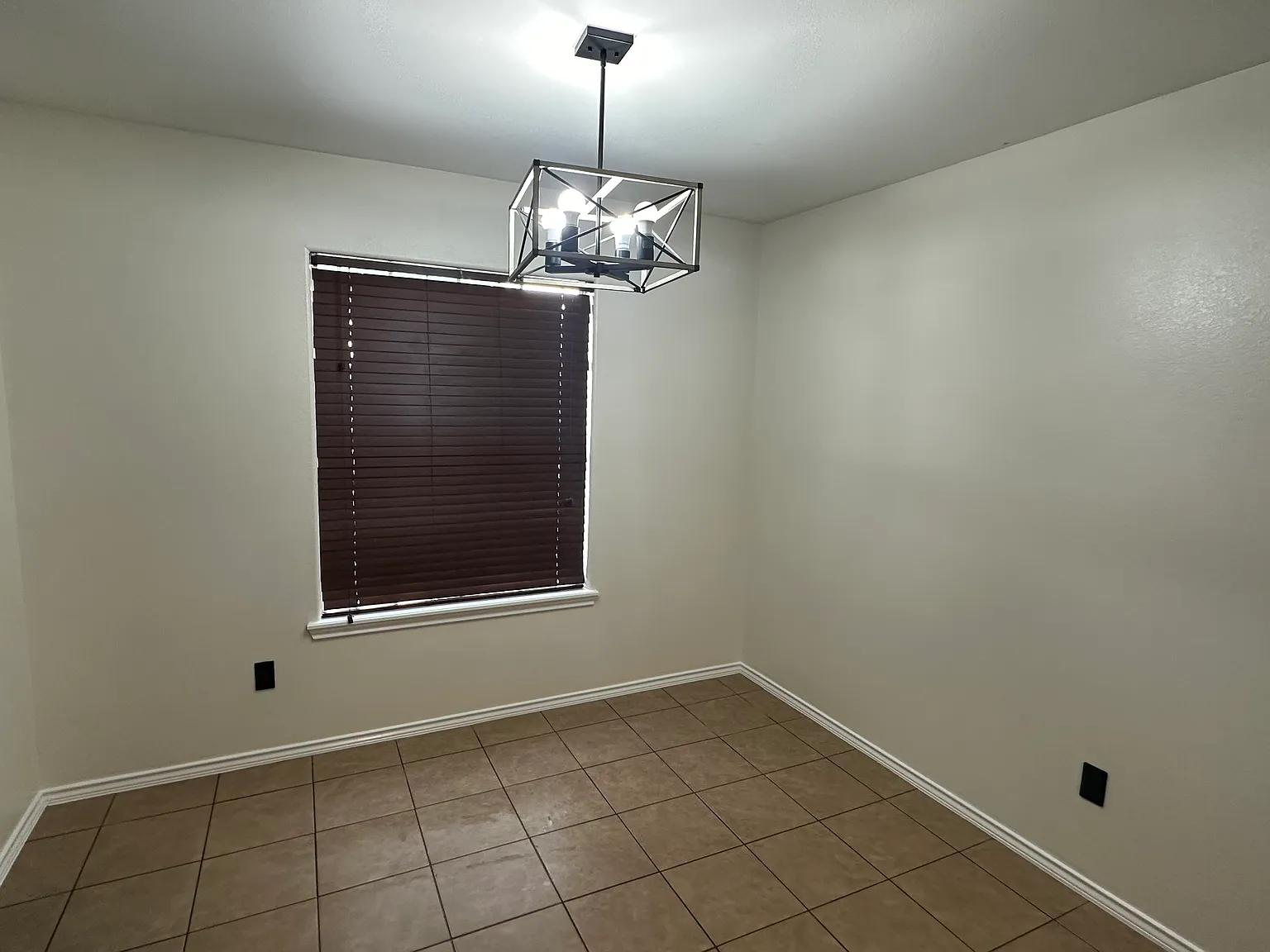6712 Pino Azul — Photo 2