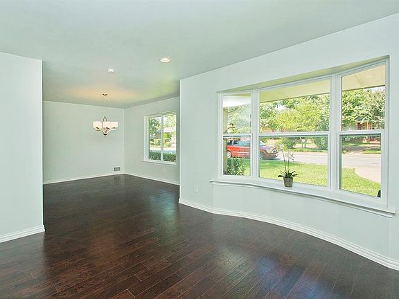 3rd image of 4318 Fawnhollow Dr