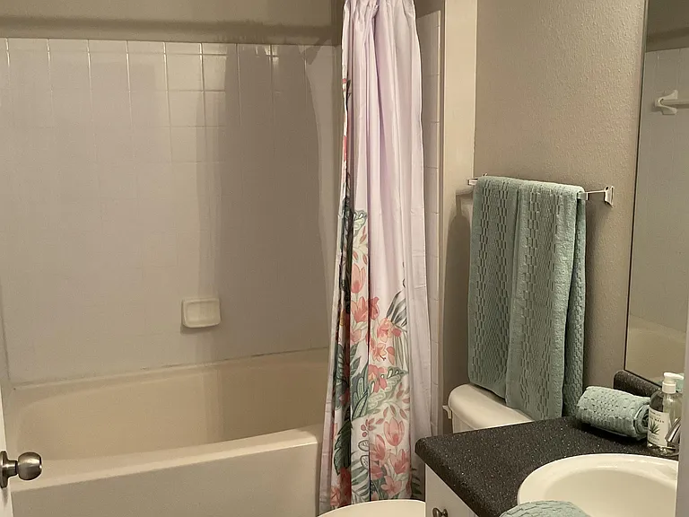 2nd bathroom