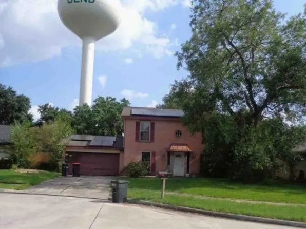 9811 Autumn Harvest Dr, Houston, TX 77064