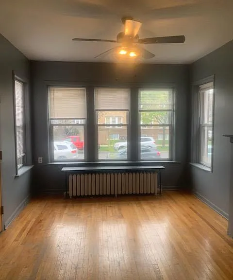 4105 W Barry Ave #1 — Photo 1