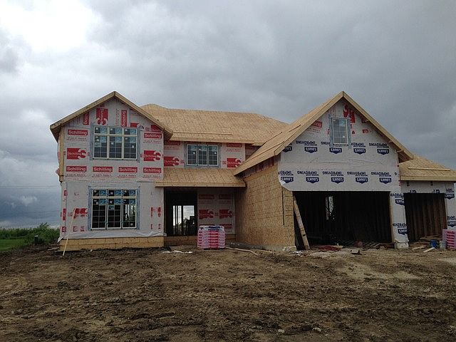 1st image of 24154 Sunset Lakes Dr