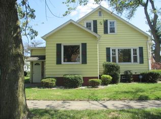 526 Engle St, Dolton, IL 60419