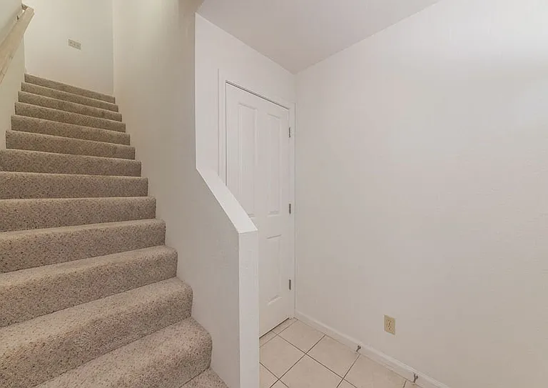 THE CLAY STREET RESIDENCES — Photo 16