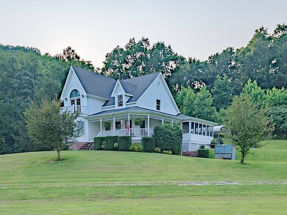 4th image of 210 Bear Creek Rd