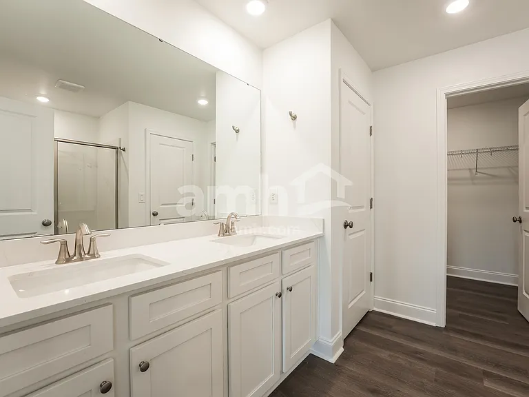 100 Niven Ct — Photo 9