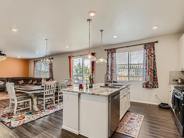 17457 Springfield Dr — Photo 8