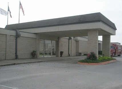 3rd image of 7000 Shauna Dr