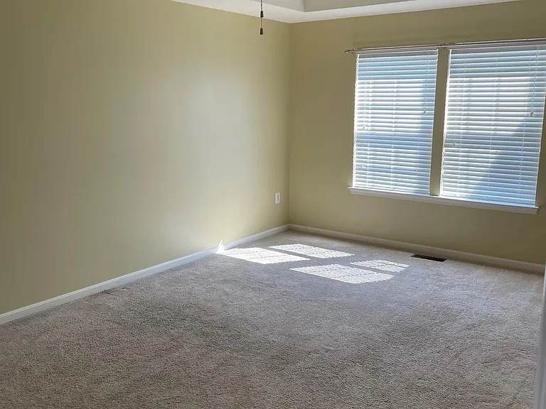233 Morlyn Dr — Photo 13