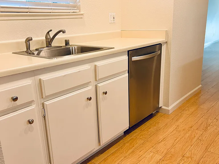 1211 Capri Way #3 — Photo 24