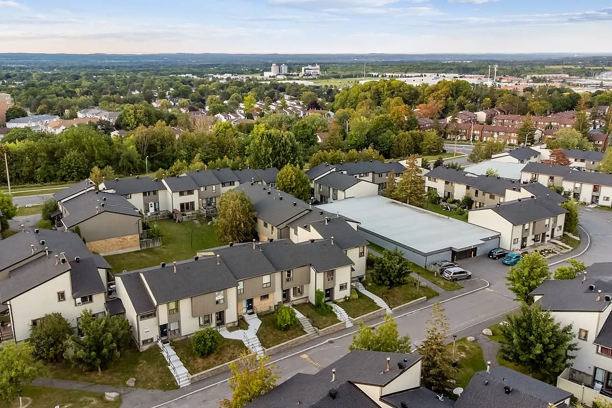 Beaconwood Village Townhomes — Photo 4
