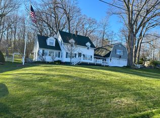 92 Lobster Cove Rd, Boothbay Harbor, ME 04538