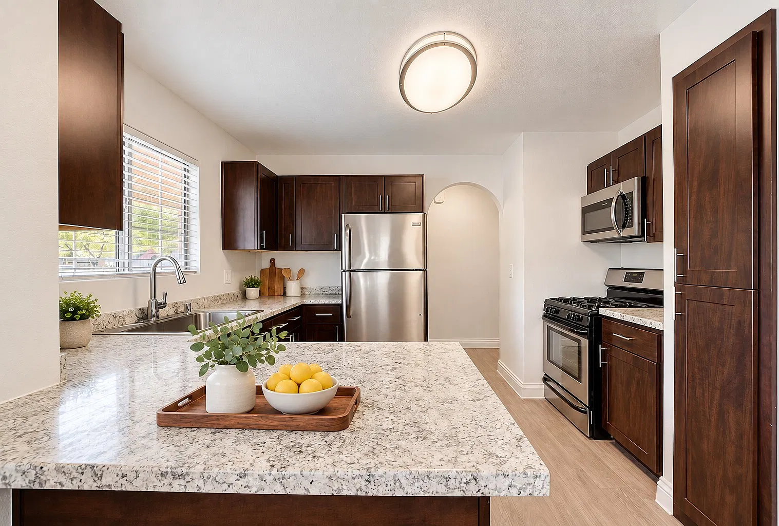 Diamondhead Apartments — Photo 4