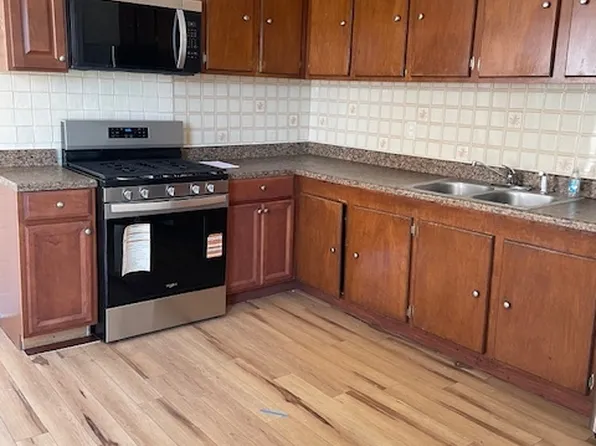 647 Union Ave APT 2, Bridgeport, CT 06607