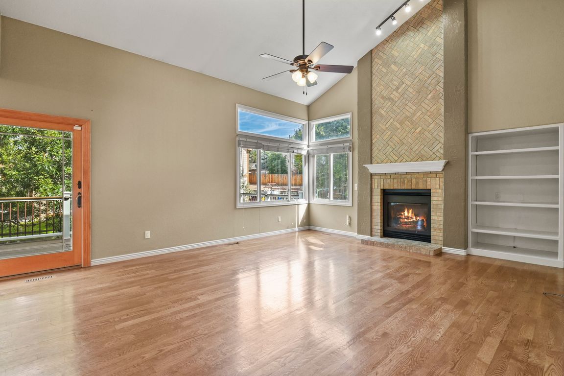 next background image