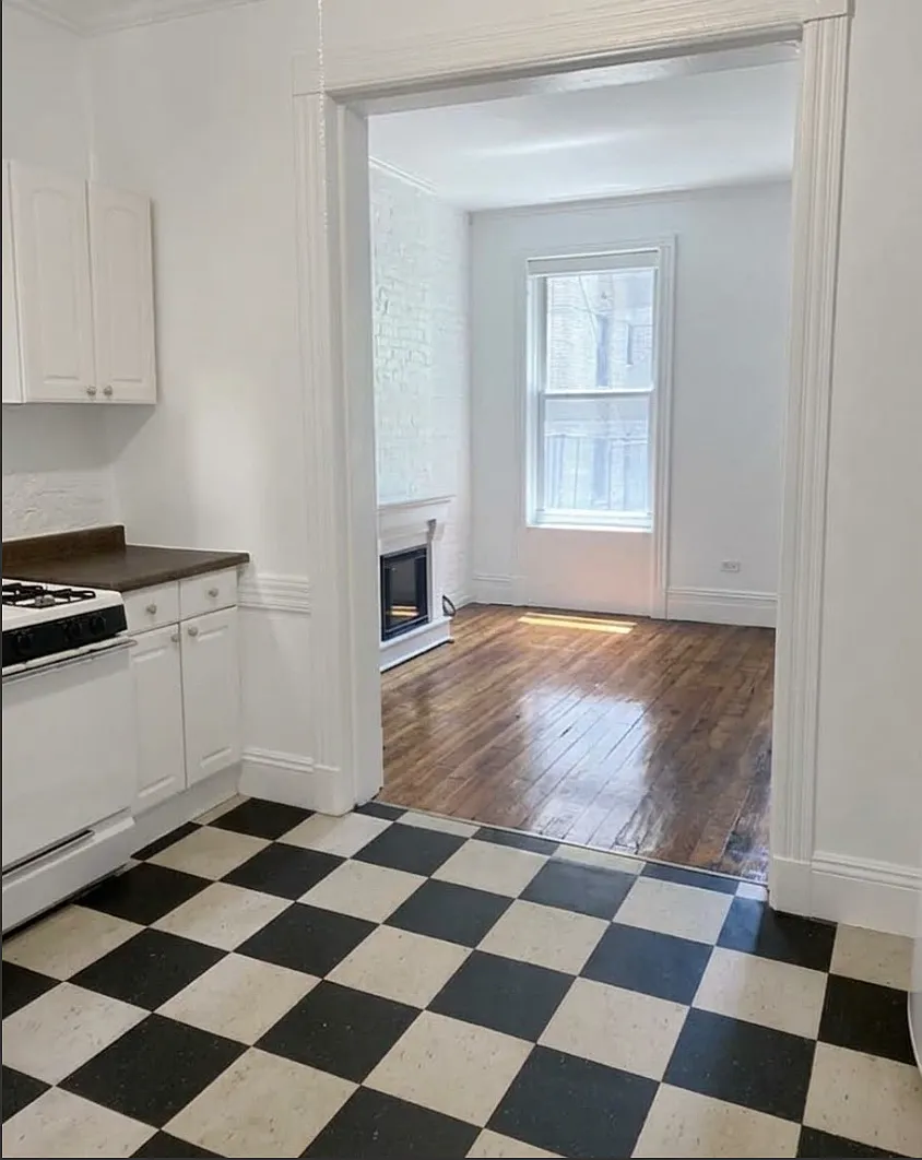232 East 26th Street — Photo 2