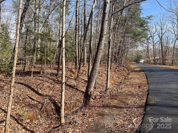 214 Tamarind Dr, Troy, NC 27371