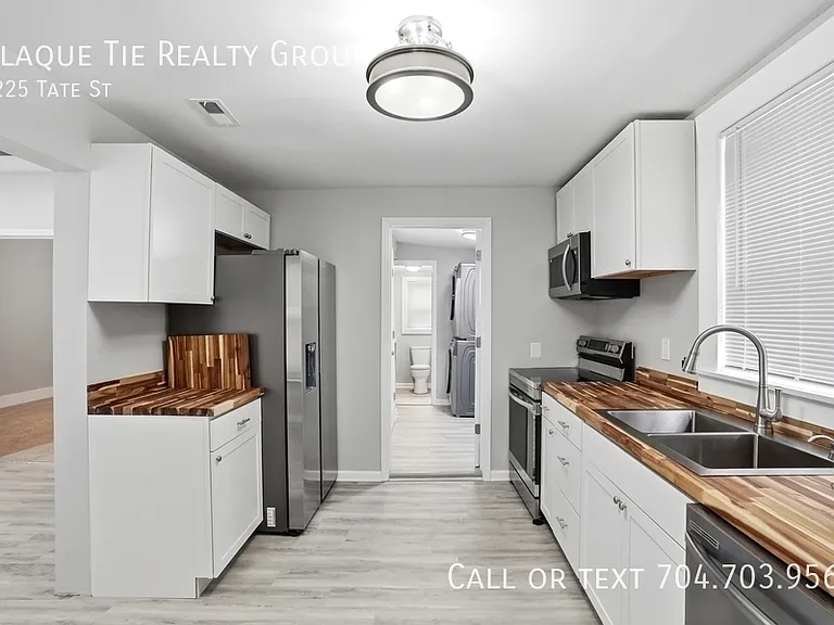 2225 Tate St — Photo 13
